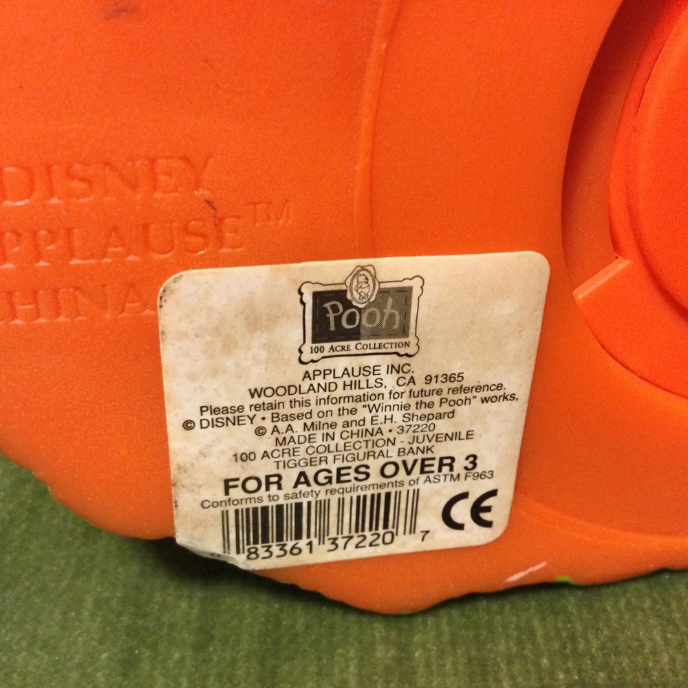 DISNEY Tigger Coin Bank Vintage - Picture 7 of 11